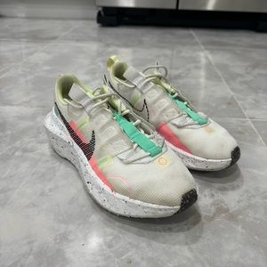 Womens Nike sneakers